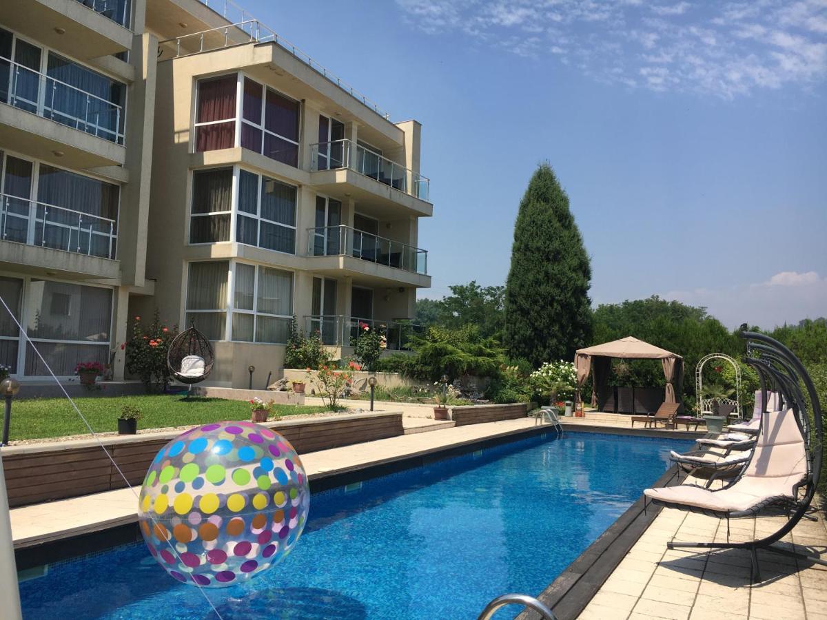 Sea Dream Rental Apartments Varna Esterno foto