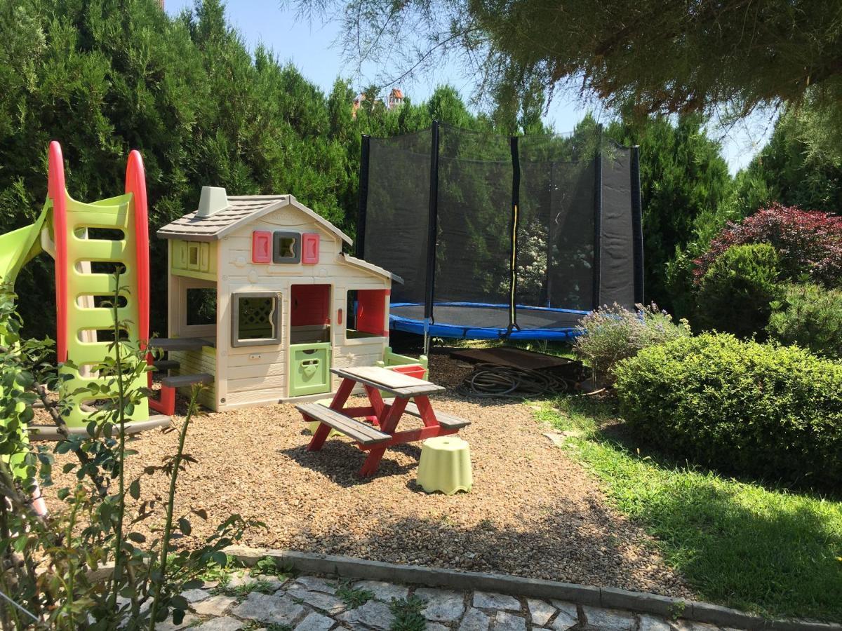 Sea Dream Rental Apartments Varna Esterno foto