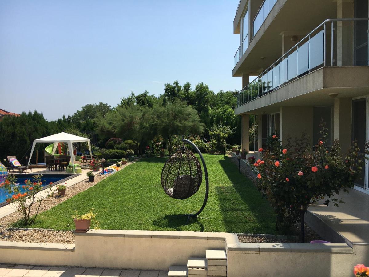 Sea Dream Rental Apartments Varna Esterno foto