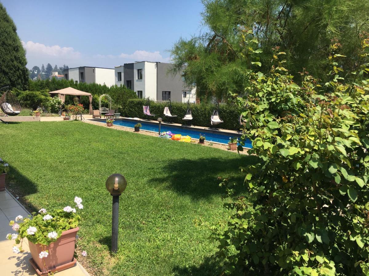 Sea Dream Rental Apartments Varna Esterno foto