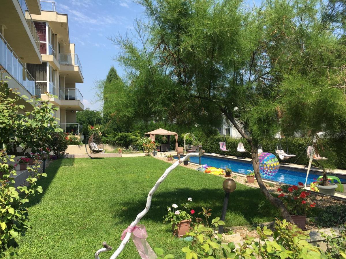 Sea Dream Rental Apartments Varna Esterno foto